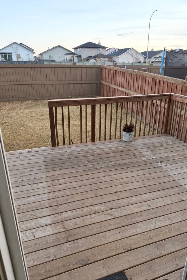 Building Photo - 6511-167A 167A Ave NW