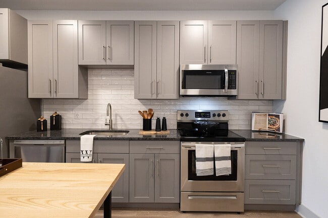 Woodburn Exchange - Kitchen - Woodburn Exchange