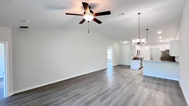 Building Photo - AVAILABLE ON JAN 26TH! BRAND NEW!! 3 Bed/2...