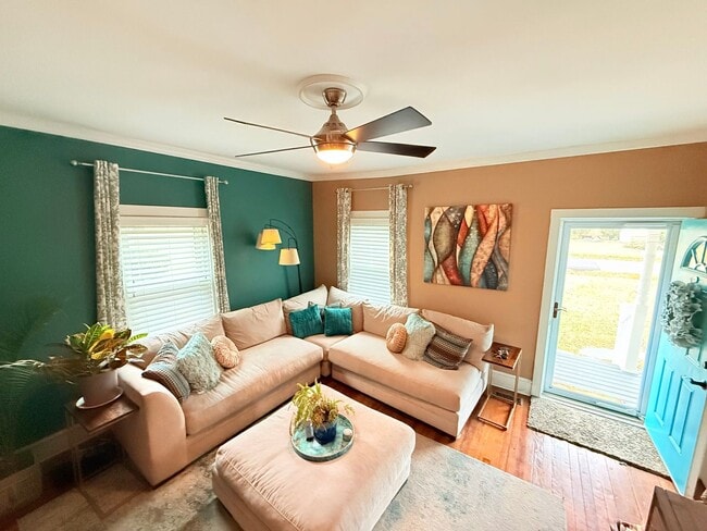 Building Photo - 906 N Concord Ave