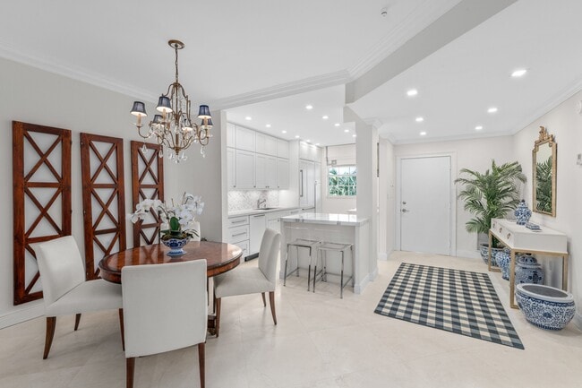 Building Photo - 127 Peruvian Ave