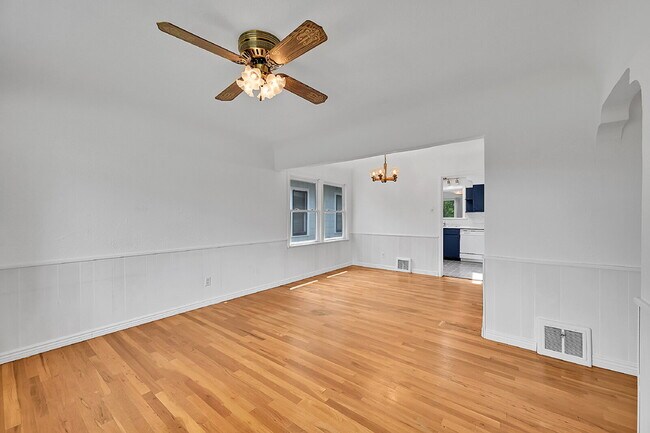 Foto del edificio - $2,300.00 - 2 Beds, 1 Bath, Single Family ...