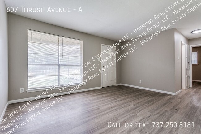 Building Photo - 607 Thrush Ave
