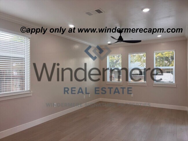 Foto del edificio - Brand New 3-Bedroom Home with Modern Finishes