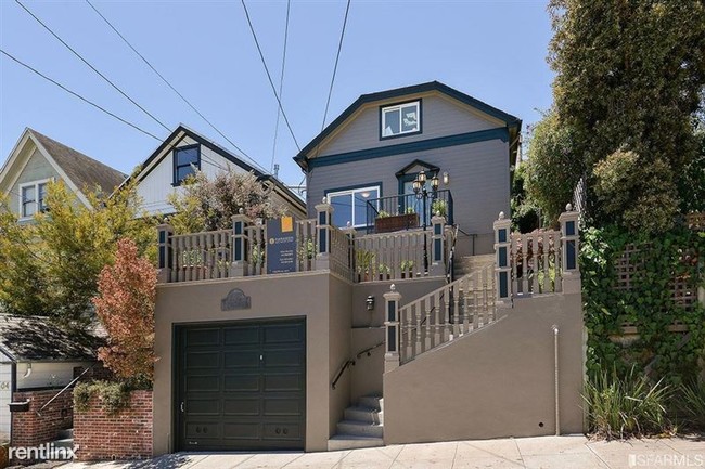Building Photo - 1502 Noe St
