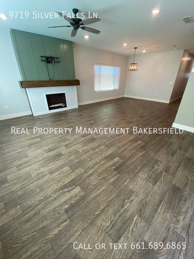 Building Photo - 9719 Silver Falls Ln