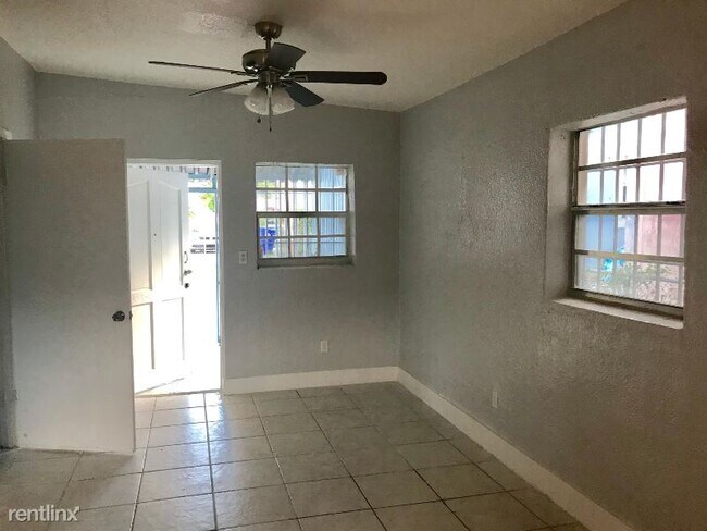 Building Photo - 1 br, 1 bath House - 1345 NW 55 ST 2 Unit 2