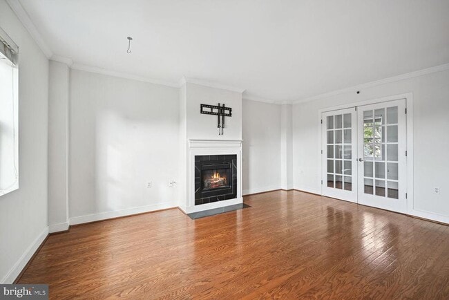 Building Photo - 1727 R St NW
