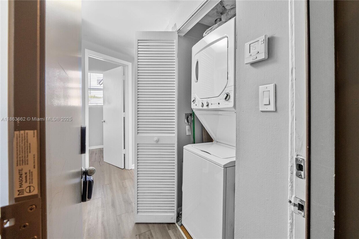 Foto principal - 1320 Drexel Ave