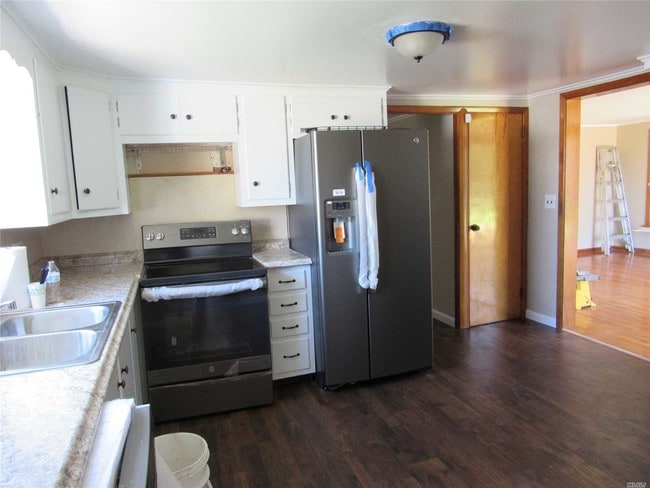 Building Photo - 4678 Sound Ave
