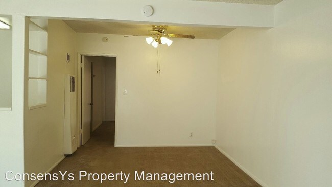 Building Photo - 2031 E Whiting Ave
