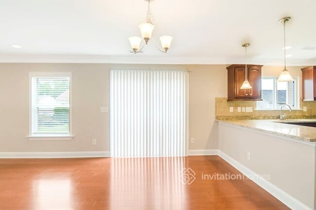 Building Photo - 386 Kerriann Ln