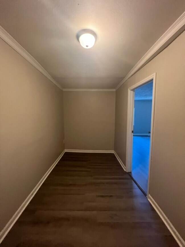 Foto del edificio - 2639 Crystal Springs Dr