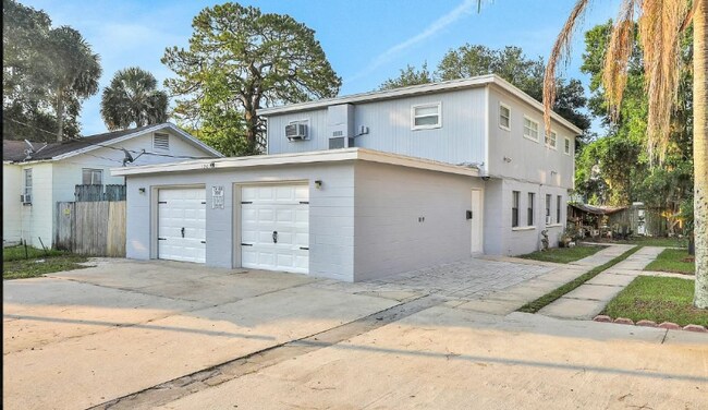 Building Photo - 1209 Tropic St