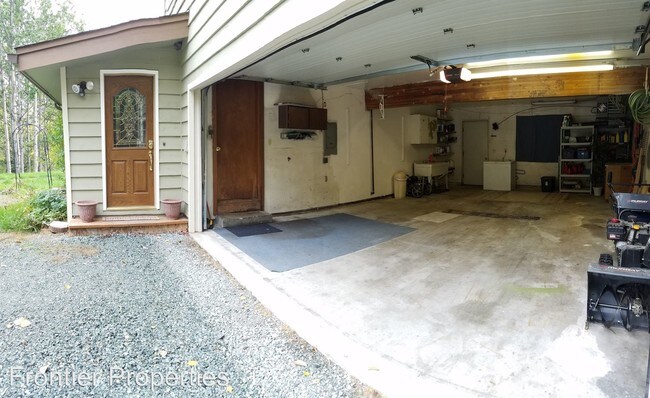 Building Photo - 3934 Harca St