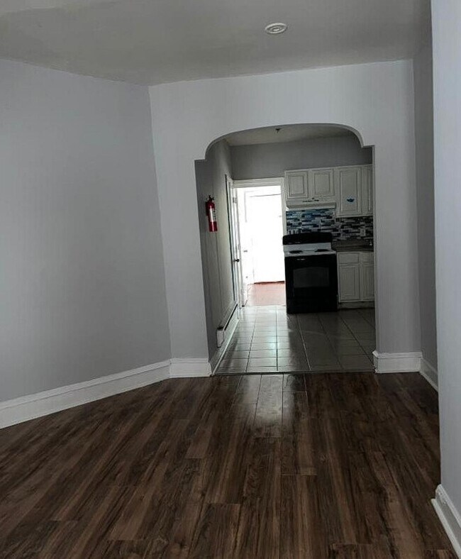 Foto del edificio - 4942 N 7th St