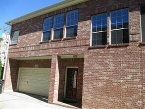 Building Photo - 3410 Honsinger St