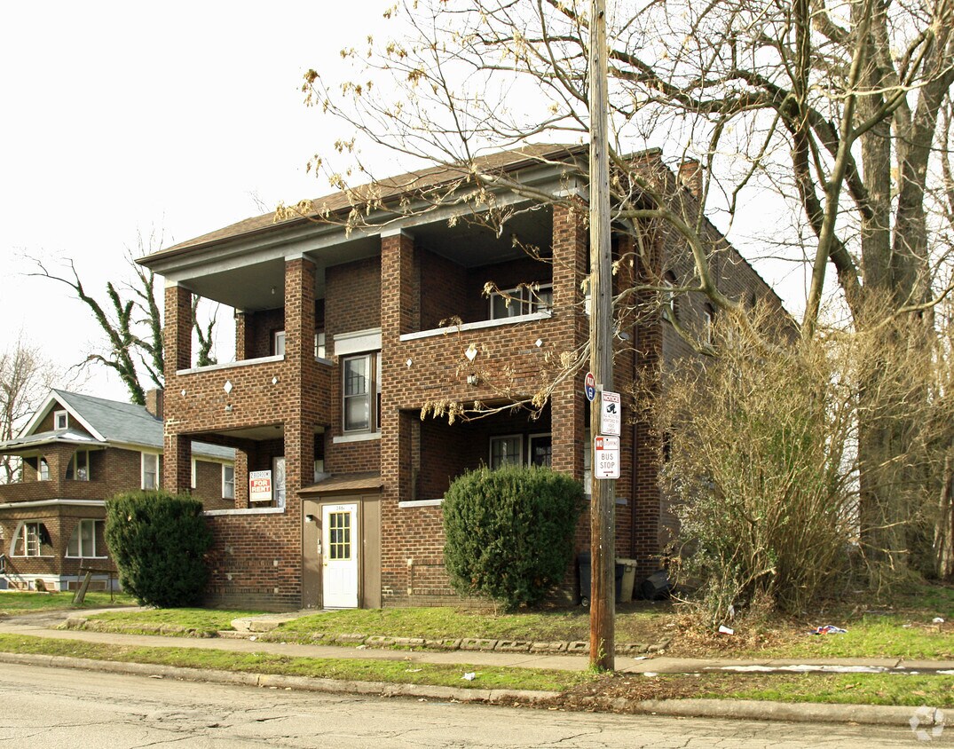 Building Photo - 346 E 156th St