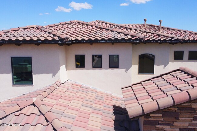 Foto del edificio - 12821 Little Misty Ln