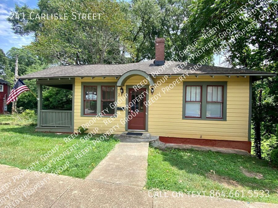 Foto principal - 2 bed 1 bath home in beautiful, historic H...