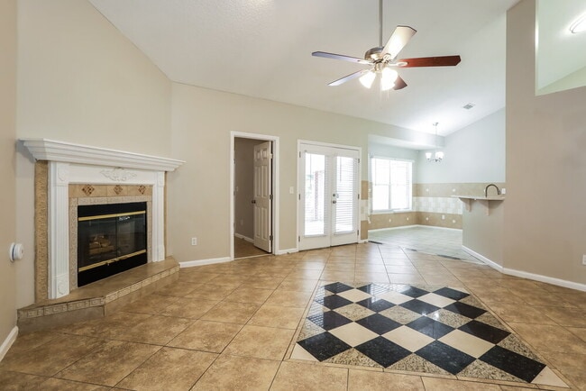 Building Photo - 1224 Summerfield Ct