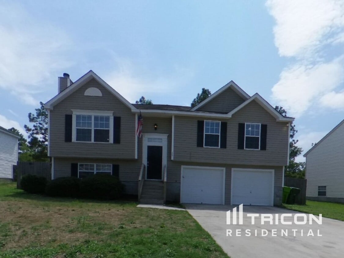Primary Photo - 112 Sandpine Cir