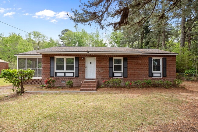 Photo - 110 Moore Rd House