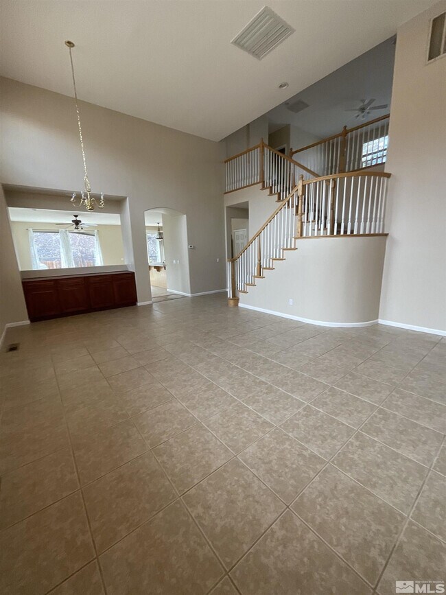 Foto del edificio - 2847 Falcon Ridge Dr