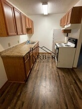 Building Photo - 115 1st Ave NE