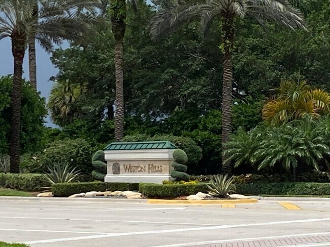 Community Entrance - 2874 Oakbrook Dr