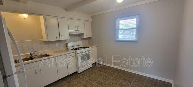 Foto del edificio - 7103 Fulton Rd
