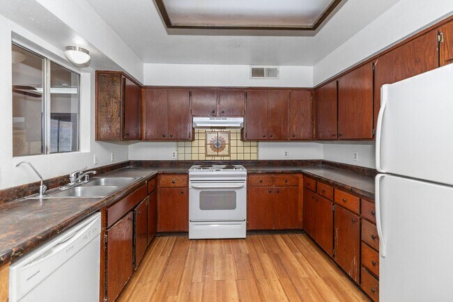 Foto del edificio - Rental Availalble