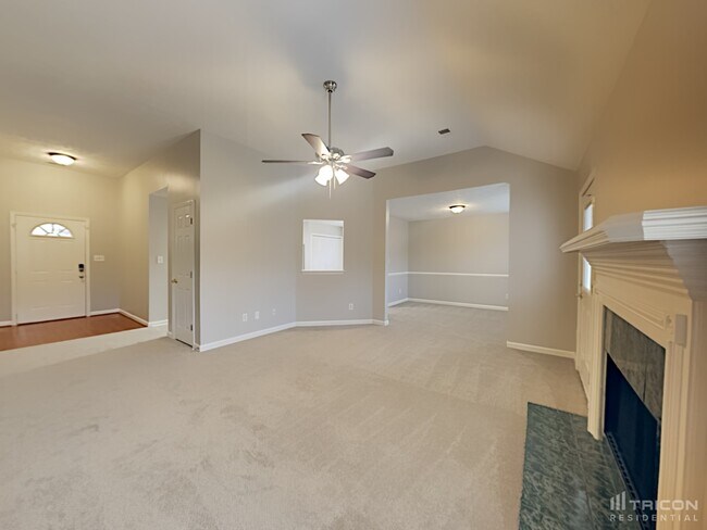 Building Photo - 300 Willow Forks Ct