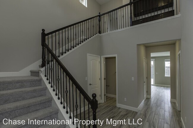 Foto del edificio - 4 br, 3.5 bath House - 7166 Eldridge Street