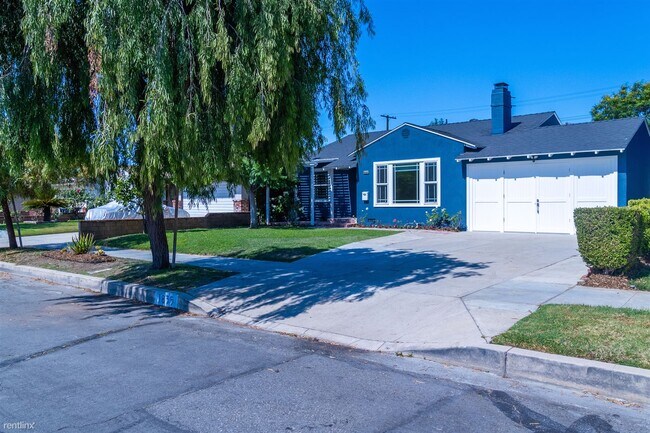 Foto del edificio - 4 br, 2 bath House - 1835 North Screenland...