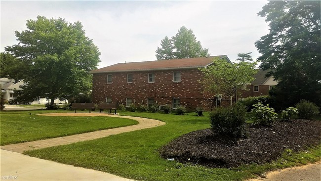 Building Photo - 2 br, 1 bath Apartment - 12 W Mill St Apt 1