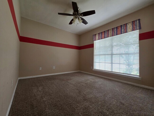 Foto del edificio - 3031 Greenlet Ct