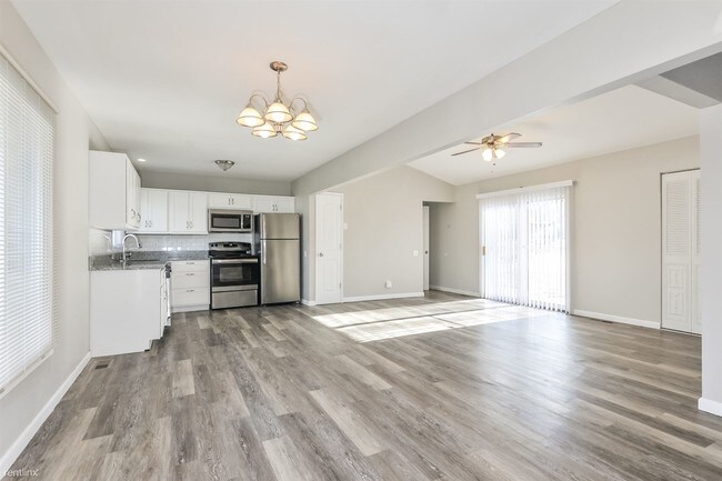 Foto del edificio - 4 br, 2 bath House - 1850 Arundel Dr