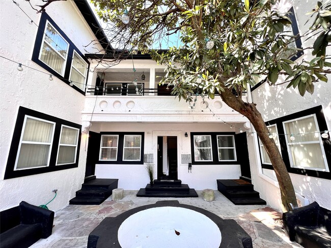 Foto del edificio - 415 Fairview St