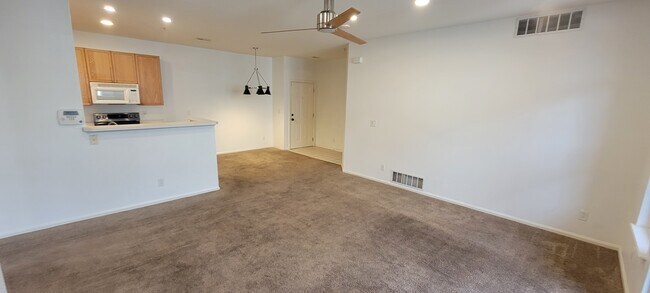 Foto del edificio - 14353 E 1st Dr