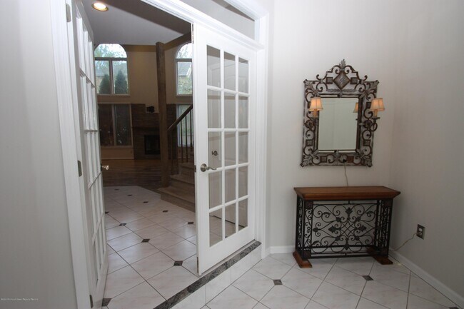 Foto del edificio - 205 Farmington Woods Ct