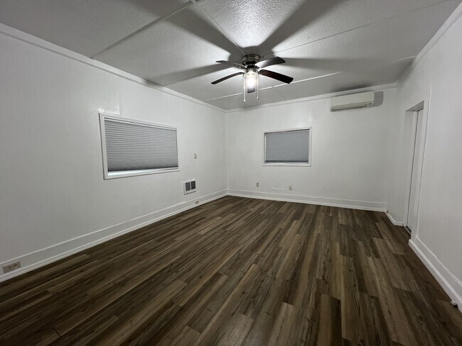 Foto del edificio - 1803 SE Salem Ave