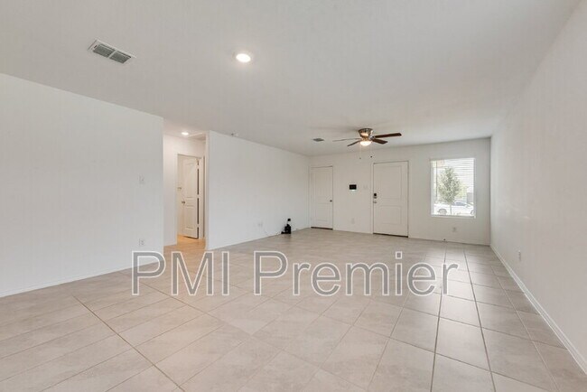 Building Photo - 11846 Arkoma Dr