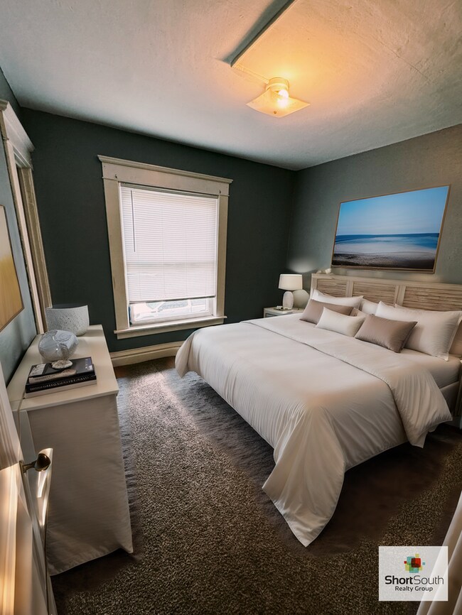 Foto del edificio - Updated 3 bed 1 bath upper apartment in Lansing