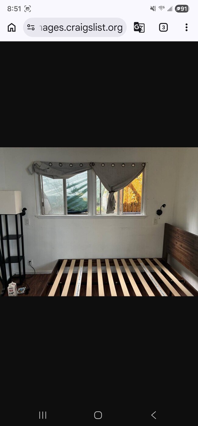 Foto del edificio - 305 N Venice Blvd