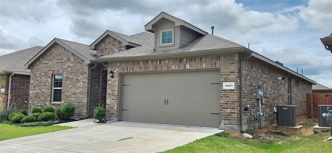Building Photo - 9021 Eagles Landing Dr