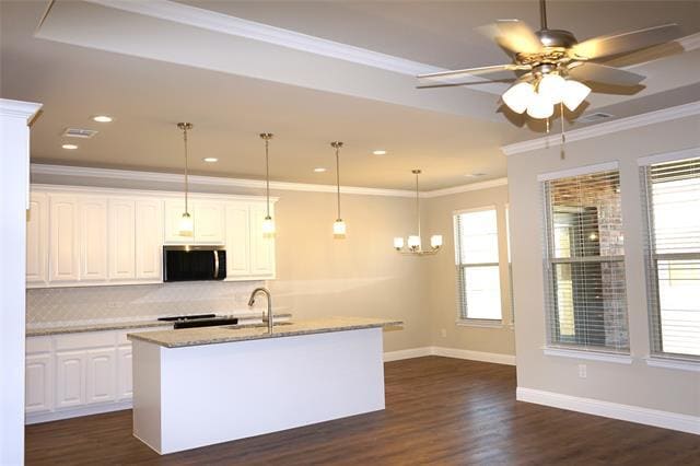 Foto del edificio - 707 Broken Bow Ln