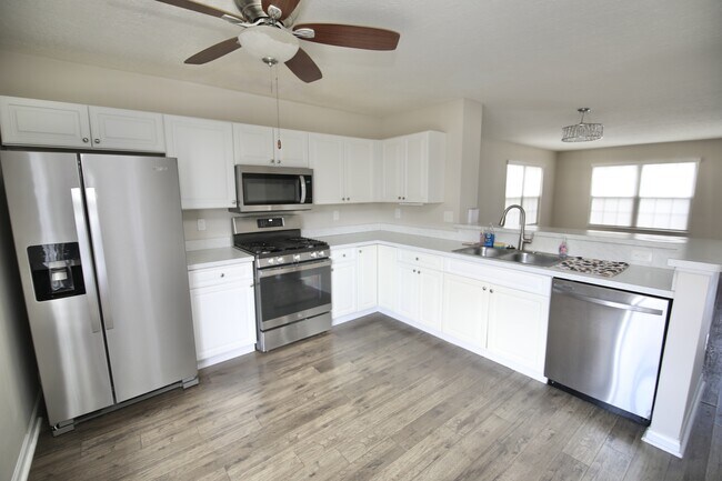 Foto del edificio - 8309 Linton Blvd