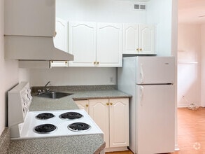 Building Photo - 362 Friel St