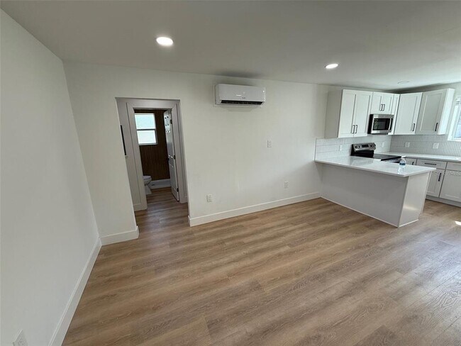 Foto del edificio - 2813 NW 6th St